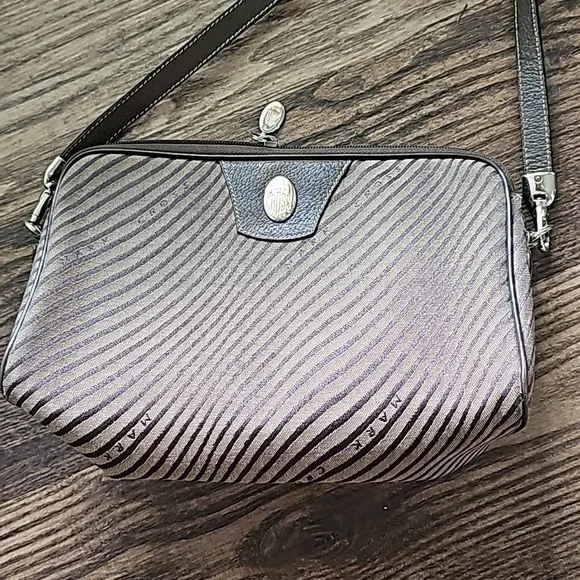 LAST DAY! Mark Cross 1845 Vintage Canvas and Leather Zebra Stripe Bag - Picture 3 of 14